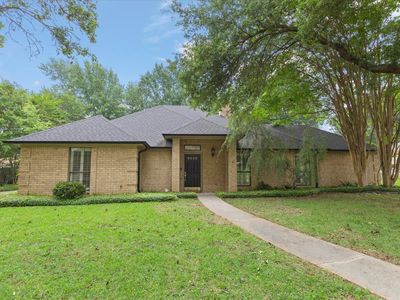3200 Crossroads Dr