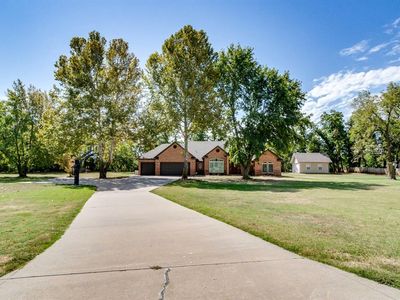 13400 Lake Shore Dr