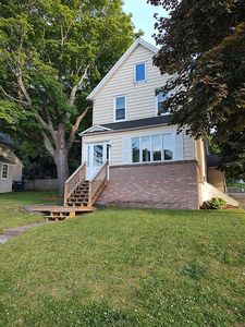 409 W Douglass Ave
