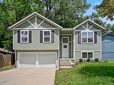 7444 Oakland Ave