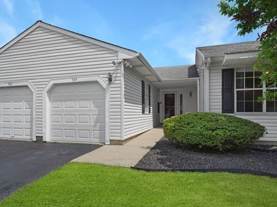 Property at 504 Lyon Dr, Buffalo Grove, IL