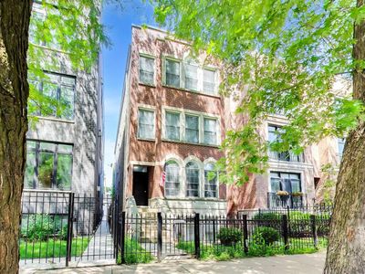 2938 N Damen Ave Unit 2