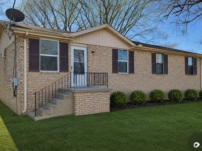 212C Ewing Dr