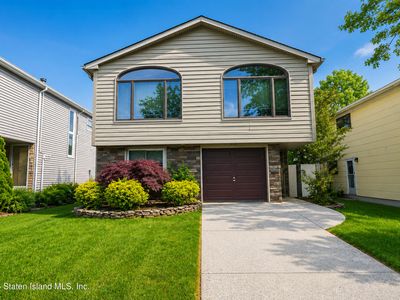 32 President St