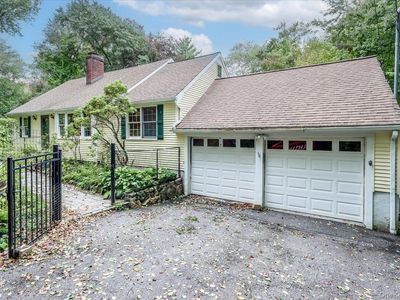 6 David Drive