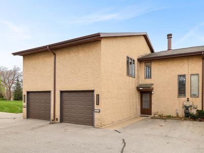 3354 East AVENUE SOUTH South
