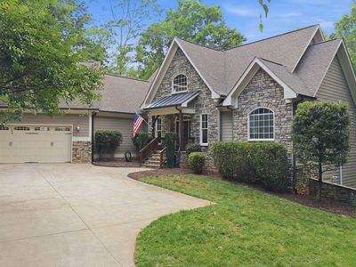 1001 Browning Pl