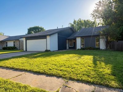 1205 N Ironwood Pl
