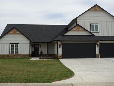 1522 N Emerald Valley Dr