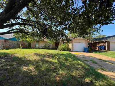 1009 E Knapp Ave