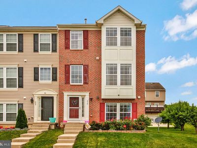 610 Snowberry Way