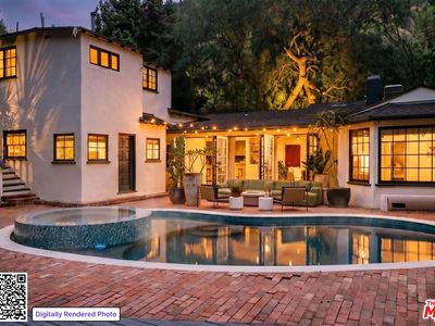 2015 Nichols Canyon Rd