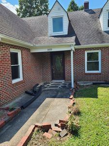 8000 Farmers Dr