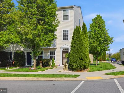 393 Dickens Dr