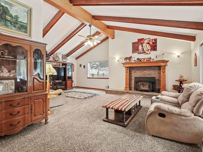 13122 Deer Valley Rd