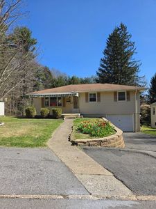 303 Wyoming Ave