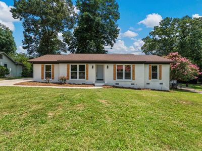 6106 Brittany Ct