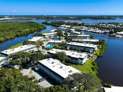 2800 Indian River Blvd #6S