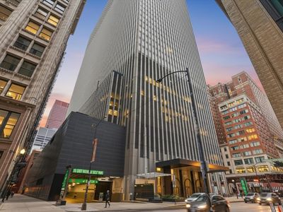 65 E Monroe St Unit 4726