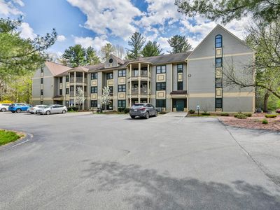 Property at 6 Mayfair Lane #201, Nashua, NH