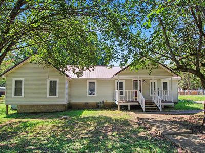 707 Gilbert Ln