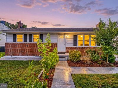 1009 Lilac Ln