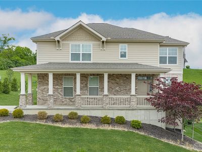225 Pointe Oakwood Way