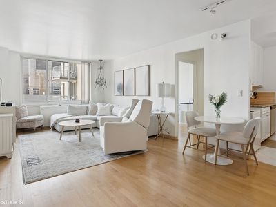 220 E 65th St APT 16N