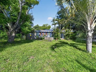 806 35TH STREET W
