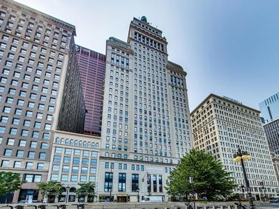 310 S Michigan Ave Unit 1705