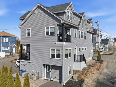 21 Summit Ave Unit 1