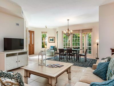 157 Colonade Cir