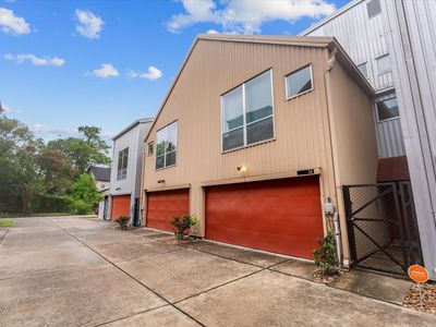 2605 Calumet St APT 14