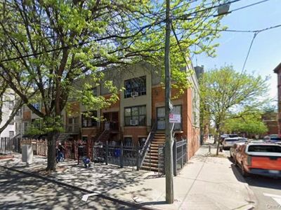 2000 Mapes Avenue