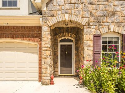 1601 Dexter Grove Ct APT 102