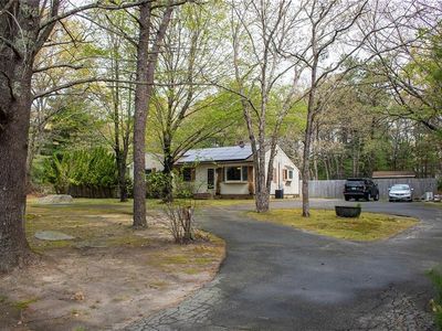 27 Club House Rd
