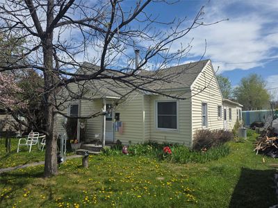114 N 7th St