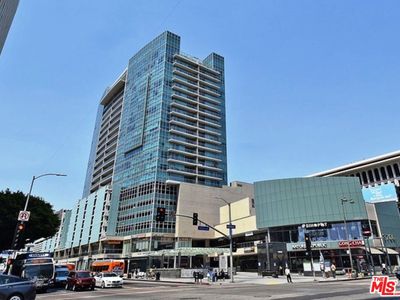 3785 Wilshire Blvd APT 1202