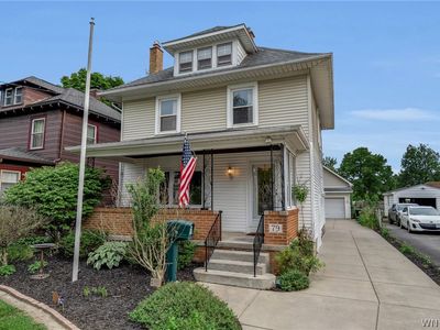 79 Pleasant Ave