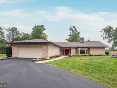 3905 Prosperity Ave
