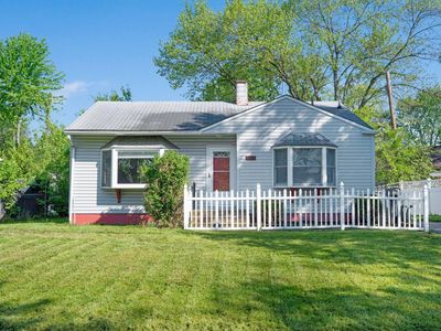 2272 Eden Ave