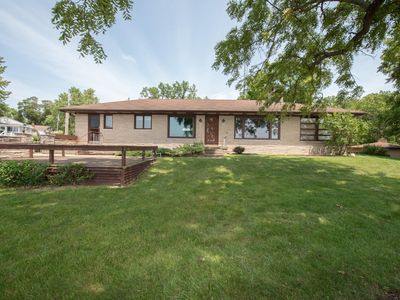 12034 N Upper Lakeshore Dr