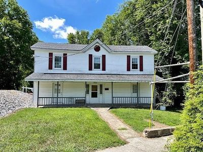 Property at 309 Longwood Ave, Farmville, VA