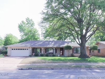 5317 S 73rd East Ave