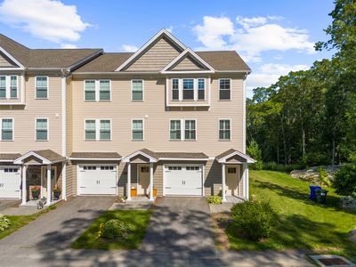 30 Village Crossing #30