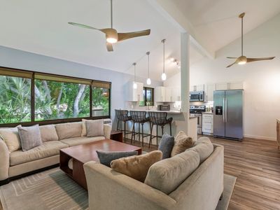 15 Kulanihakoi St APT 12E