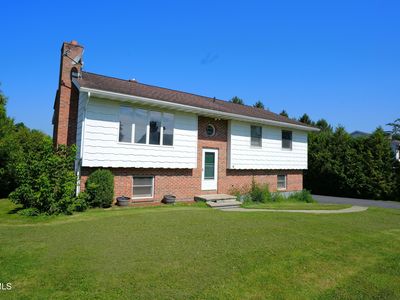 4 Sylvia Lane