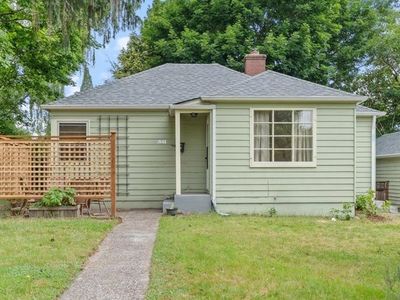 3541 NE 115th Ave
