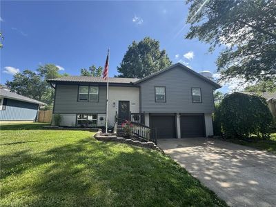 1105 N Halsey Ter