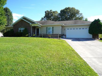 427 Christie Ln
